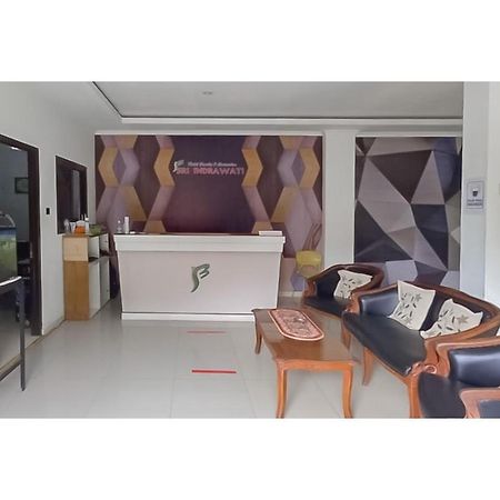 Hotel Sri Indrawati Puncak Mitra Reddoorz 茂物 外观 照片